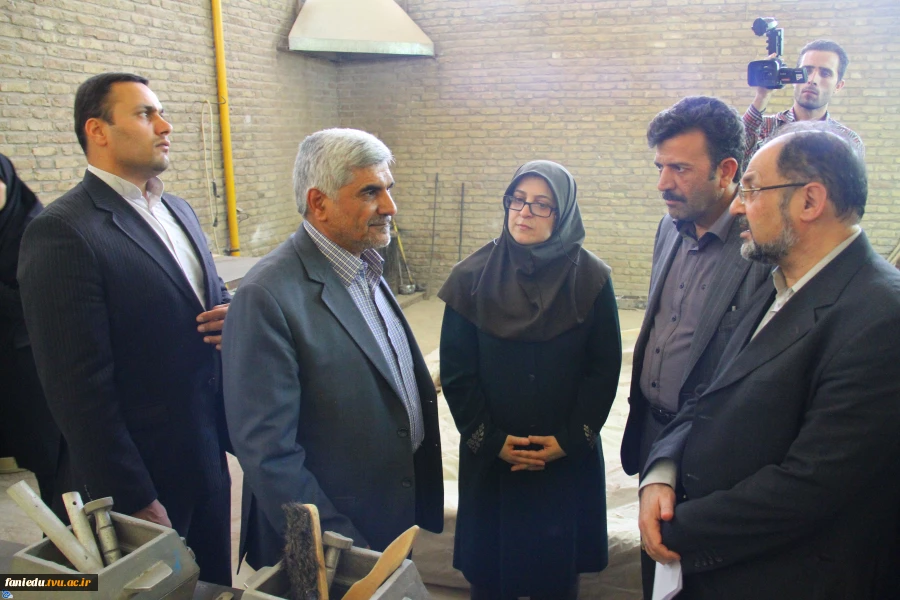 بازدید وزیر علوم جناب آقای دکتر فرهادی و بازدید جناب آقای دکتر عارف از دانشکده شریعتی 11